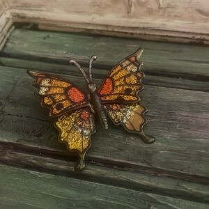 Monarch butterfly brooch